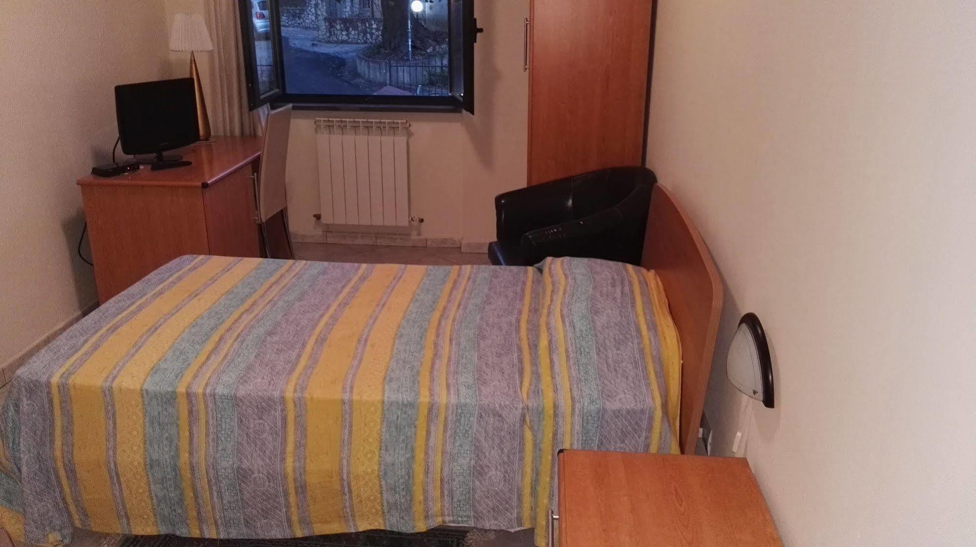 Bed and Breakfast Raggio Di Sole Rende Exterior foto